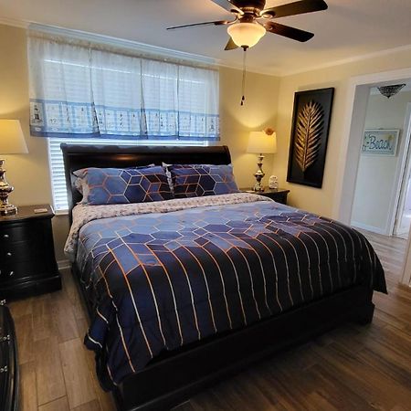Spacious Beach House Unit,Beautifully Furnished 2 Bed 2Bath./2Min.Walk To Beach เคลียร์วอเตอร์บีช ภายนอก รูปภาพ
